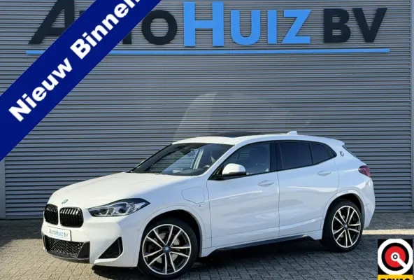 xDrive25e High Executive M Sport Pano HUD Leder Navi Plus 19 Inch Stuurverwarming Driving Assistant Plus ACC Carplay Achteruitrijcamera