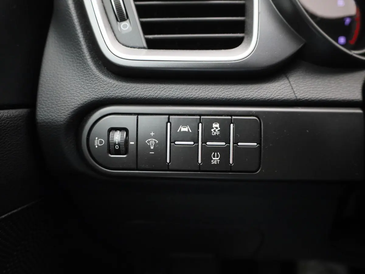 1.0 T-GDi DynamicLine