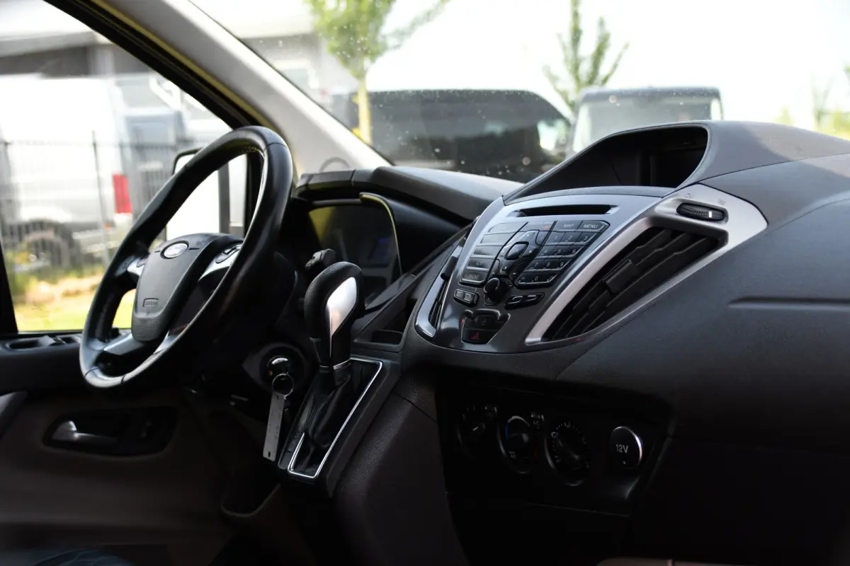 290 2.0 TDCI L2H1 Limited DC Camera, Cruise, Sensoren, 2 x Schuifdeur, 170pk, Automaat, Trekhaak, Leder, Uniek!