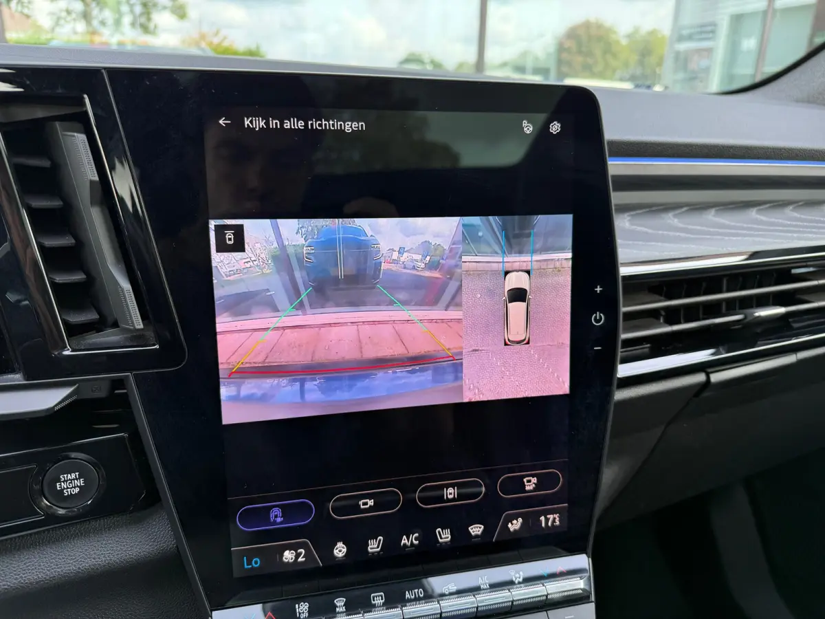 1.2 E-Tech full hybrid 200 iconic - Automaat - Glasdak - Winterpakket - Navi - 360 Camera