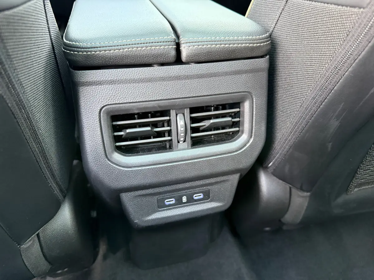 1.2 E-Tech full hybrid 200 iconic - Automaat - Glasdak - Winterpakket - Navi - 360 Camera