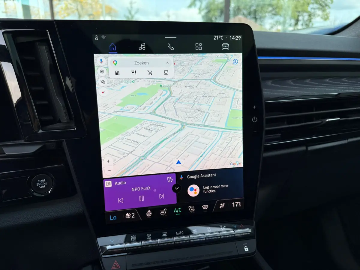 1.2 E-Tech full hybrid 200 iconic - Automaat - Glasdak - Winterpakket - Navi - 360 Camera