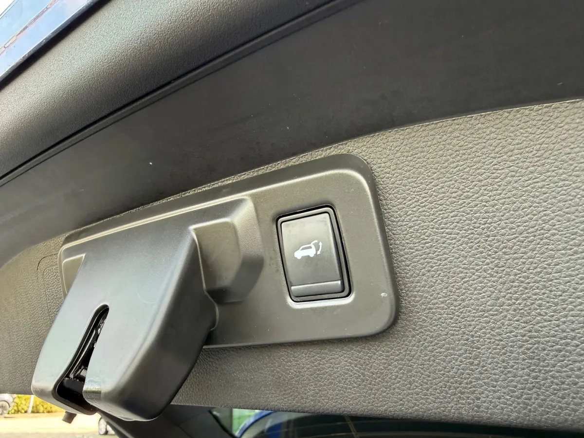 1.2 E-Tech full hybrid 200 iconic - Automaat - Glasdak - Winterpakket - Navi - 360 Camera
