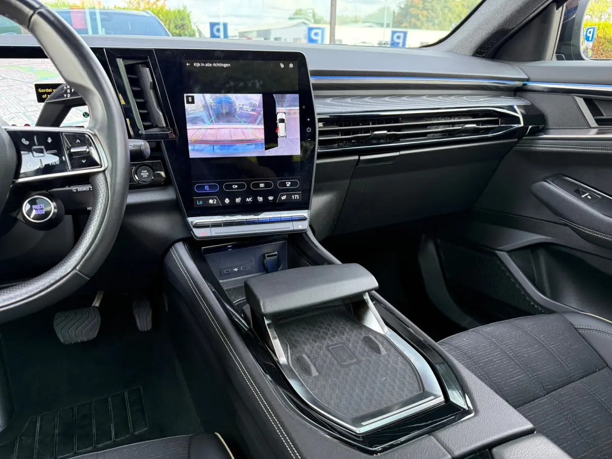 1.2 E-Tech full hybrid 200 iconic - Automaat - Glasdak - Winterpakket - Navi - 360 Camera