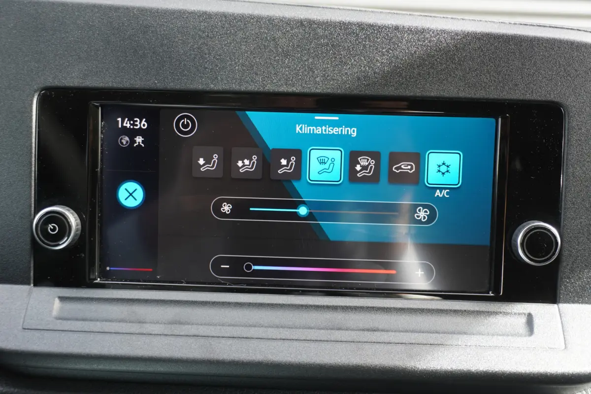 102PK Apple Carplay Parkeersensoren Multifunctioneel stuurwiel Cruise control
