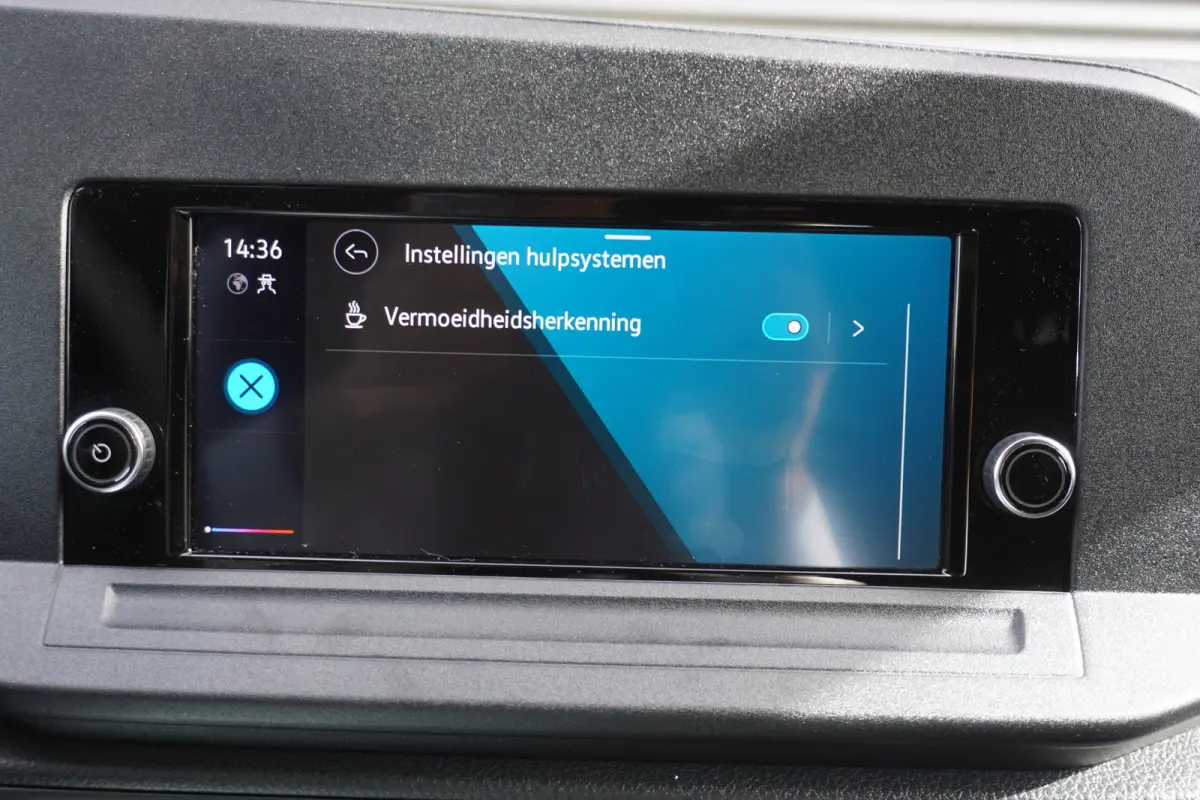 102PK Apple Carplay Parkeersensoren Multifunctioneel stuurwiel Cruise control