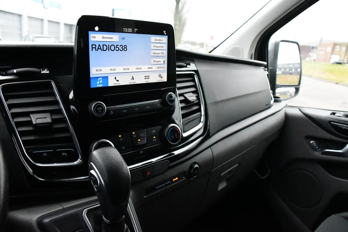 300 2.0 TDCI L2H1 DC Raptor Edition Limited Camera, Cruise, Carplay, 130pk, Automaat, Sensoren, Multimedia, 2 x Schuifdeur, UNIEK!