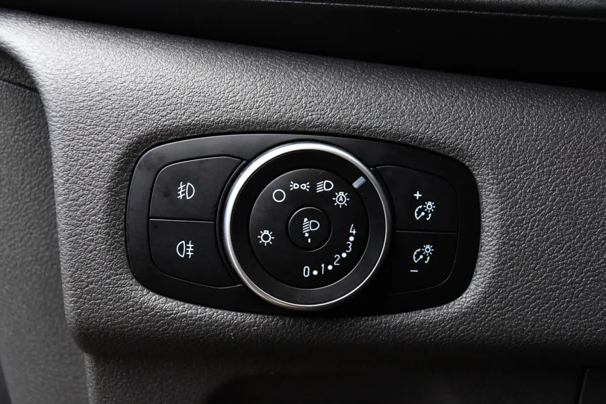 300 2.0 TDCI L2H1 DC Raptor Edition Limited Camera, Cruise, Carplay, 130pk, Automaat, Sensoren, Multimedia, 2 x Schuifdeur, UNIEK!