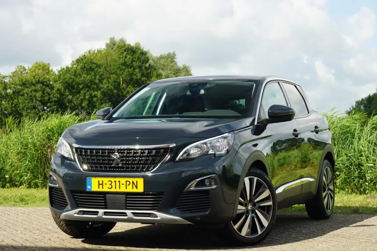 1.2 PureTech Blue Lease Premium - Gris Hurricane - Nieuwstaat