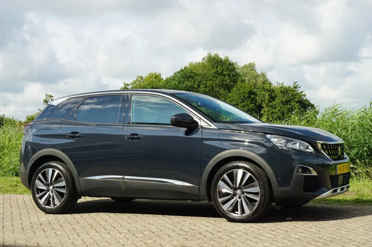 1.2 PureTech Blue Lease Premium - Gris Hurricane - Nieuwstaat