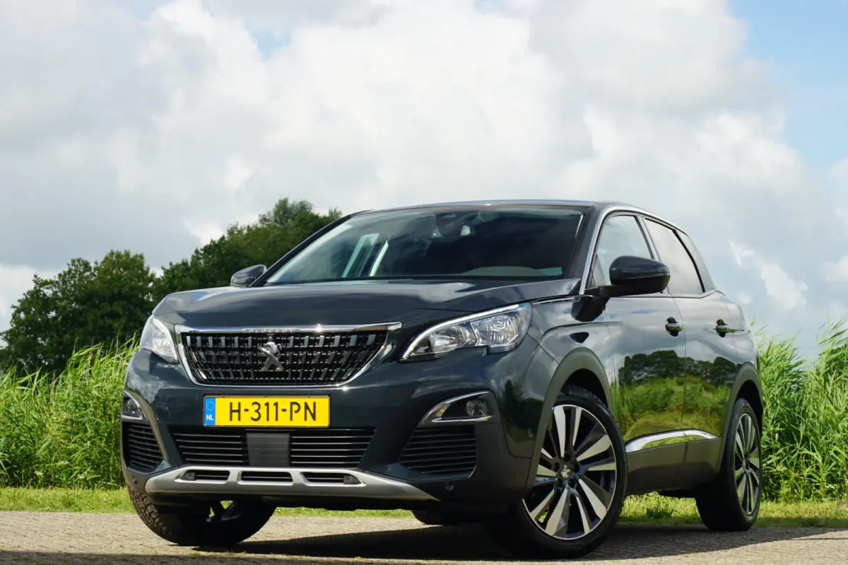 1.2 PureTech Blue Lease Premium - Gris Hurricane - Nieuwstaat