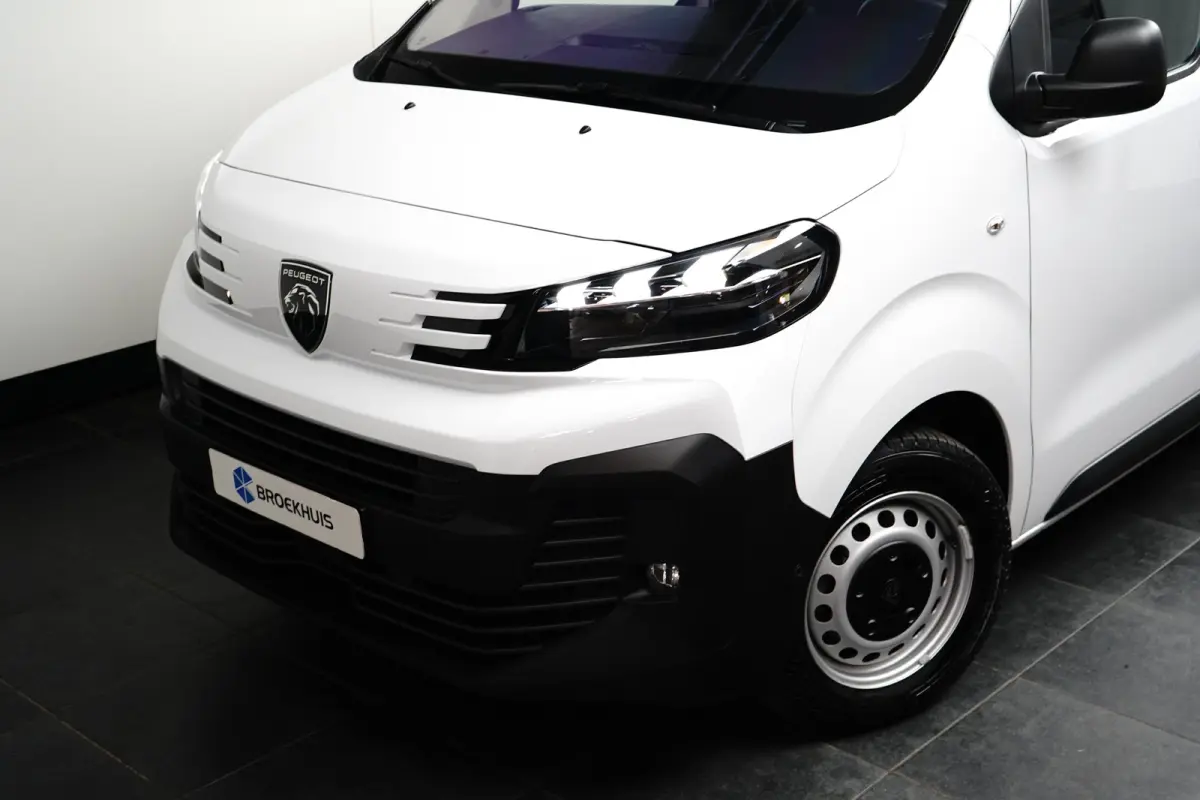 2.0 BlueHDi 145 L3 | Automatische airconditioning | Houtvloer Laadruimte met Antislip-profiel en Zijbekleding (Hout) met Wielkastbekleding | Multifunctioneel display met HD Touchscreen-kleur