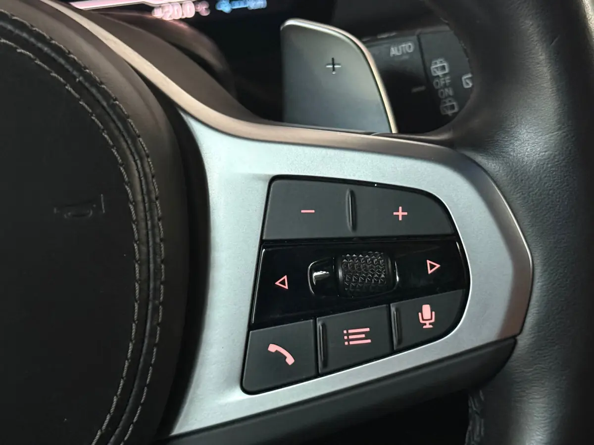 XDrive45e High Executive M Sport Laser Harman Kardon