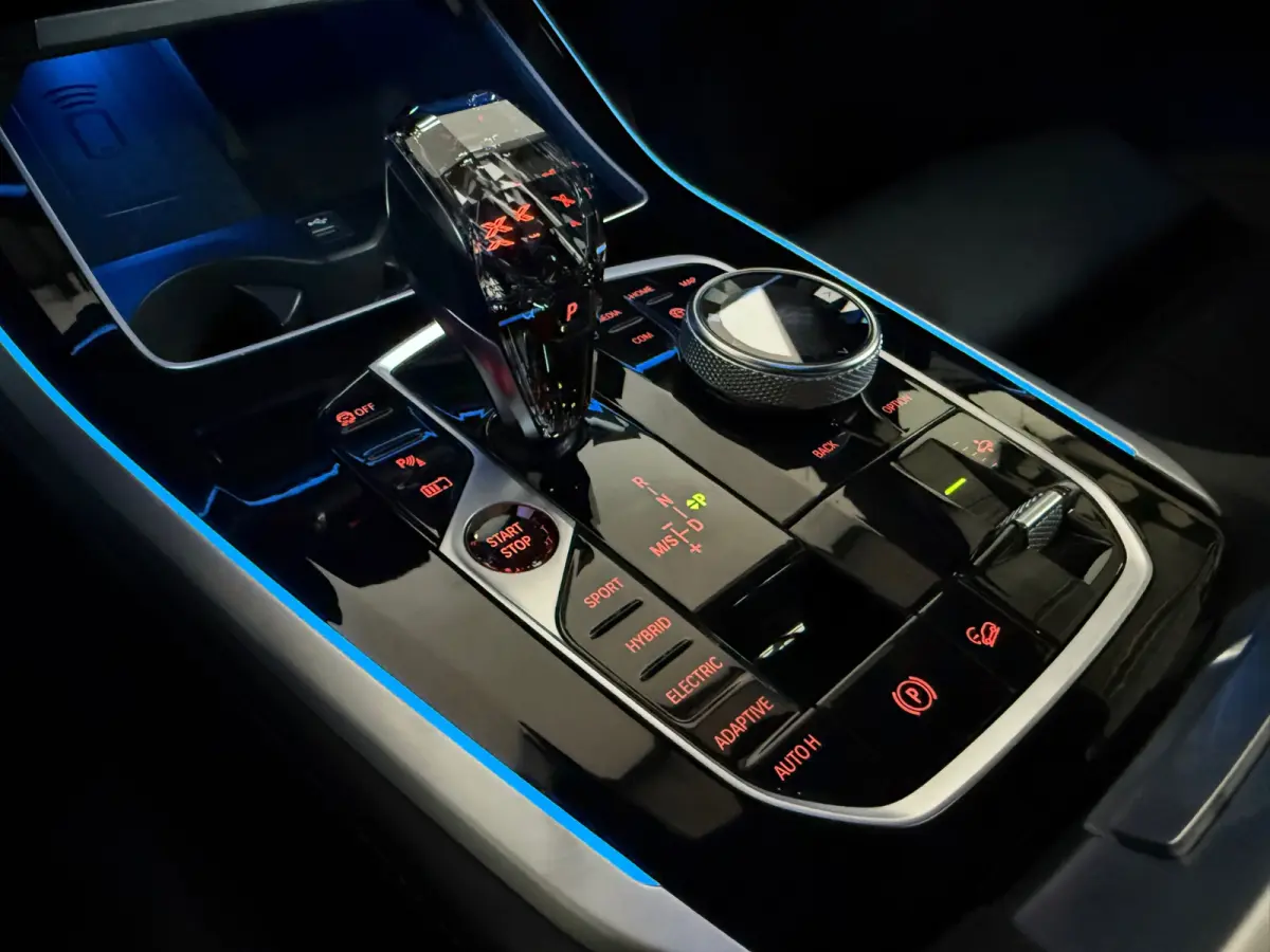XDrive45e High Executive M Sport Laser Harman Kardon