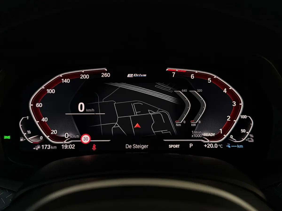 XDrive45e High Executive M Sport Laser Harman Kardon
