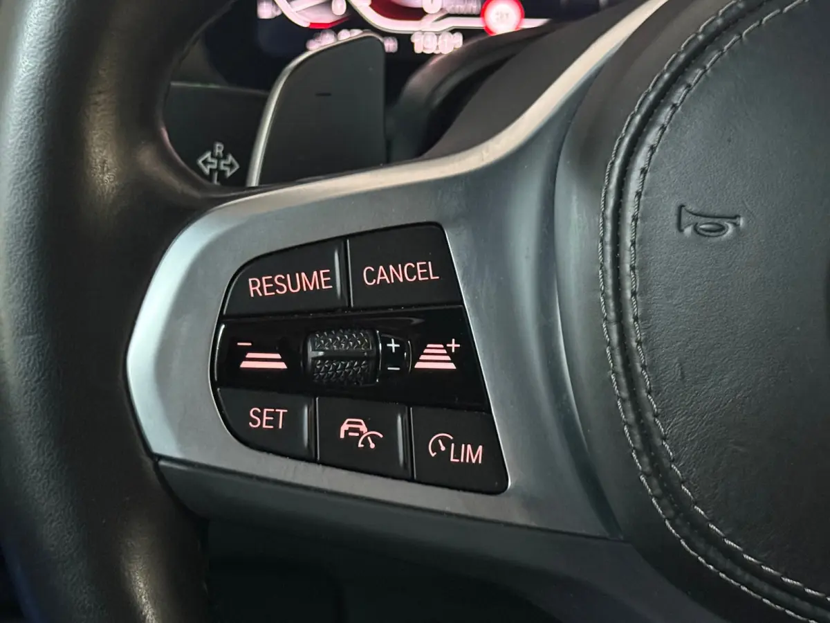 XDrive45e High Executive M Sport Laser Harman Kardon