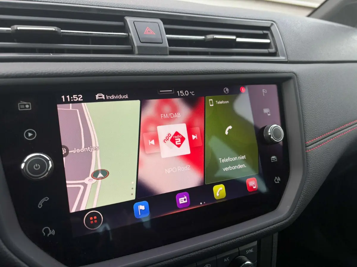 1.0 TSI 95pk FR Business Intense | Navigatie | Camera | Adaptive Cruise