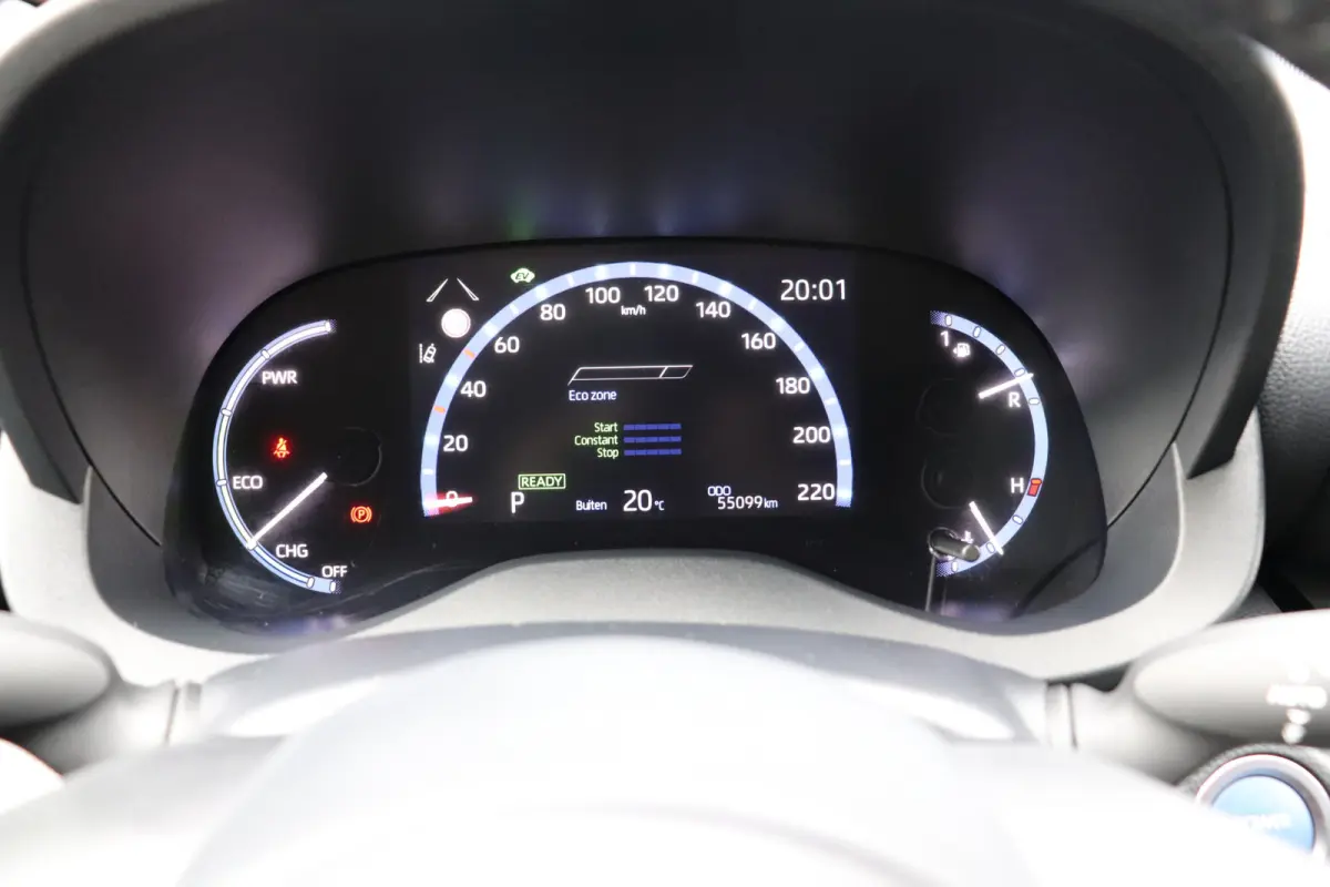 1.5 Hybrid First Edition Automaat . Trekhaak, clima, camera.