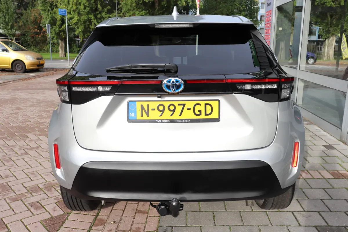 1.5 Hybrid First Edition Automaat . Trekhaak, clima, camera.