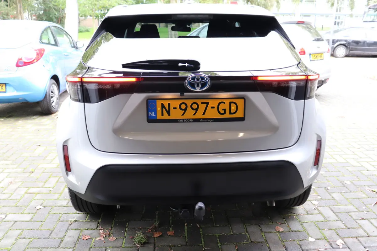 1.5 Hybrid First Edition Automaat . Trekhaak, clima, camera.
