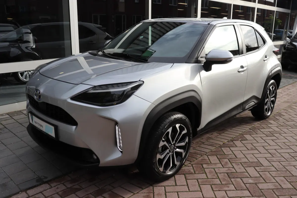1.5 Hybrid First Edition Automaat . Trekhaak, clima, camera.