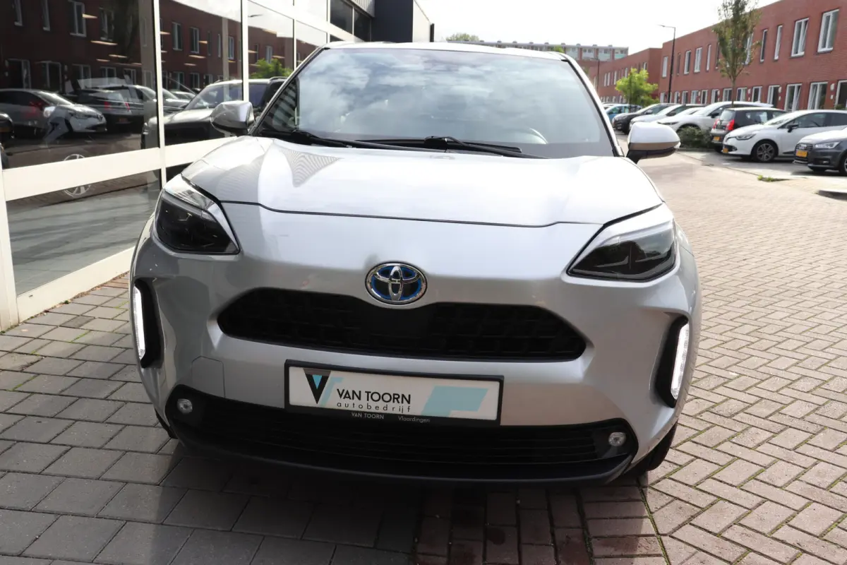 1.5 Hybrid First Edition Automaat . Trekhaak, clima, camera.