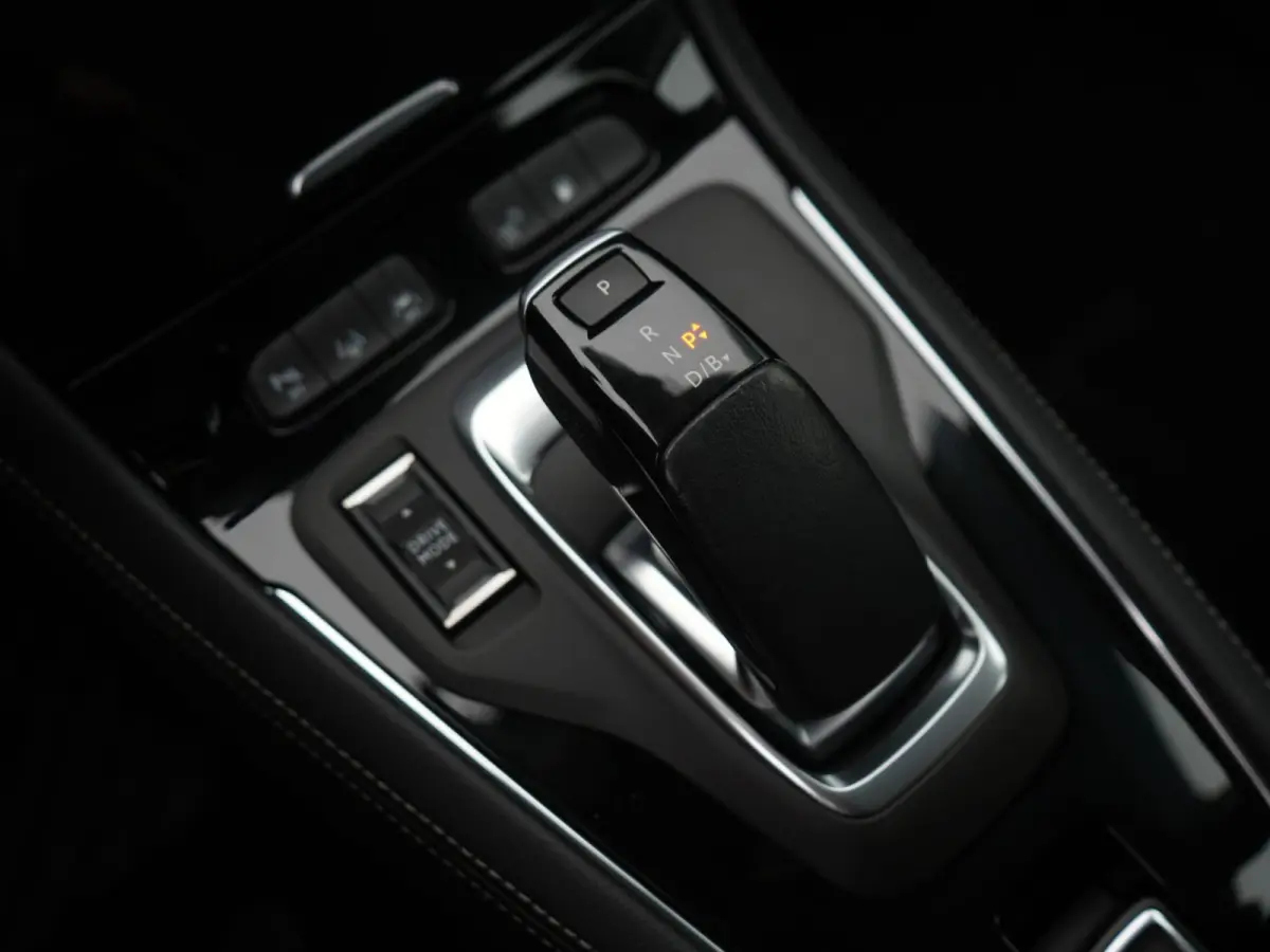 1.6 Turbo Plug-In Hybrid Business Edition - Automaat - Navi - Winterpakket - Camera - Parkeerhulp
