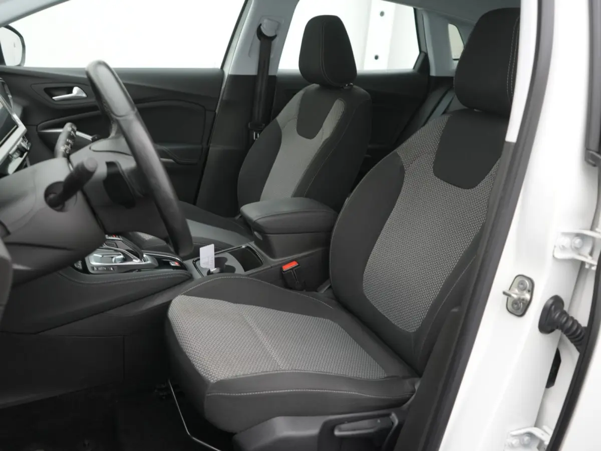1.6 Turbo Plug-In Hybrid Business Edition - Automaat - Navi - Winterpakket - Camera - Parkeerhulp