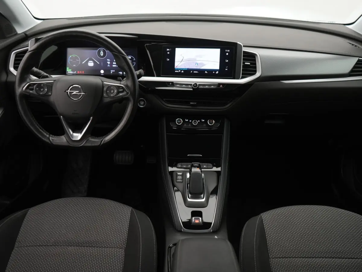 1.6 Turbo Plug-In Hybrid Business Edition - Automaat - Navi - Winterpakket - Camera - Parkeerhulp