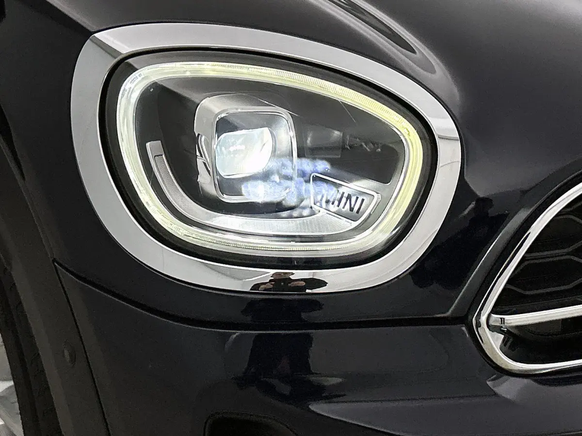 1.5 Cooper ALL4 Chili PHEV | HARMAN/KARDON | LEER | CAMERA | STOELVERWARMING | NAVIGATIE | ELEKTRISCH VERSTELBARE VOORSTOEL