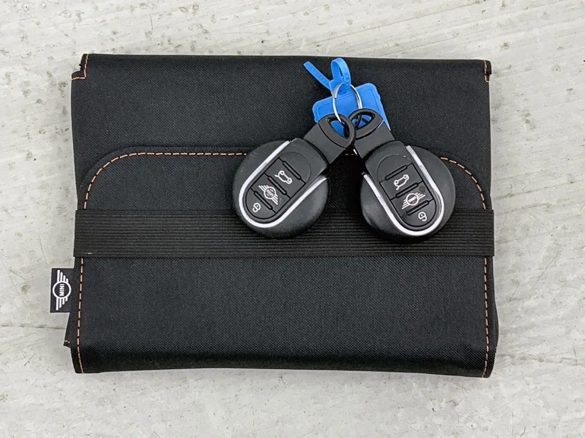 1.5 Cooper ALL4 Chili PHEV | HARMAN/KARDON | LEER | CAMERA | STOELVERWARMING | NAVIGATIE | ELEKTRISCH VERSTELBARE VOORSTOEL