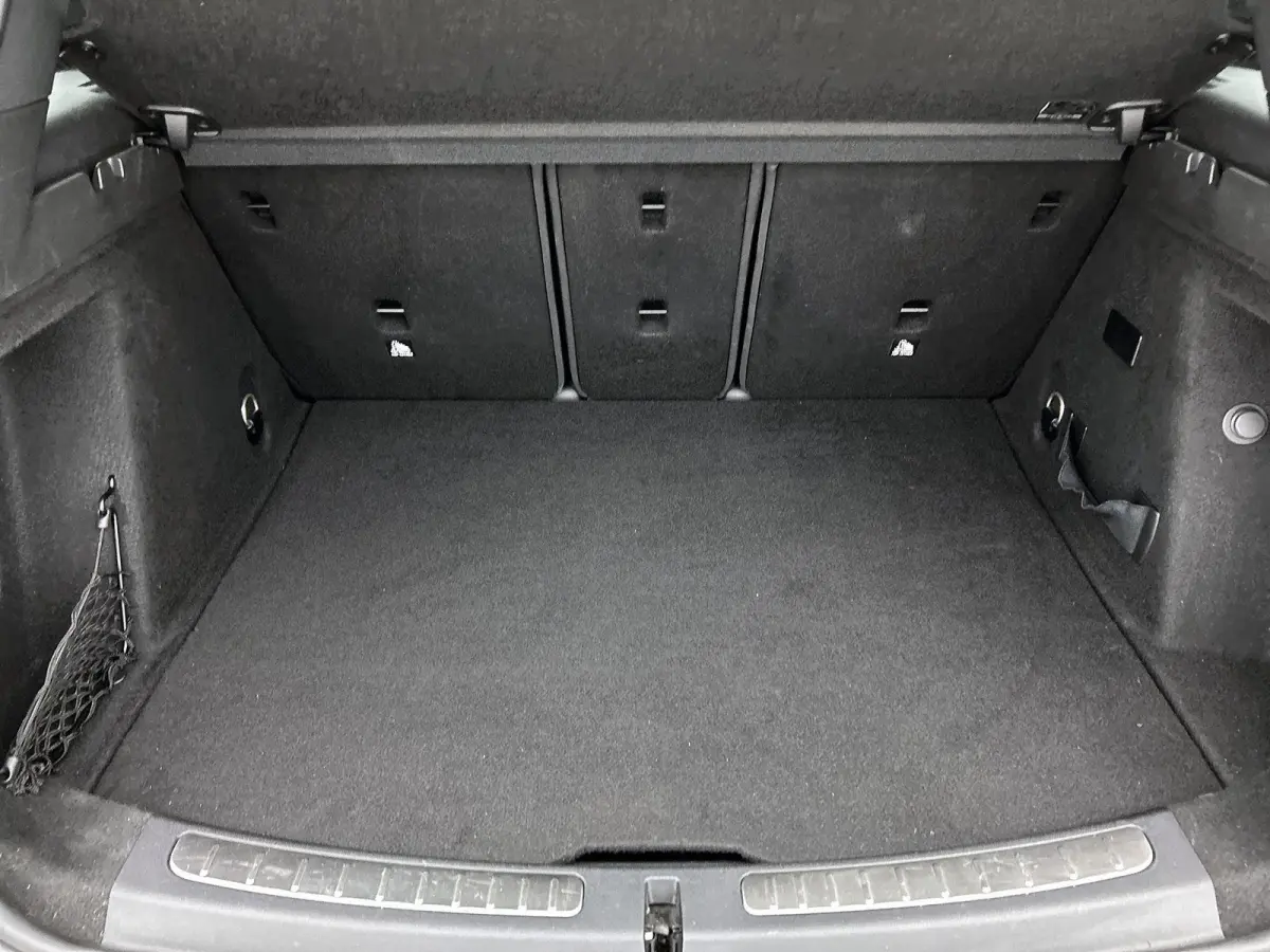 1.5 Cooper ALL4 Chili PHEV | HARMAN/KARDON | LEER | CAMERA | STOELVERWARMING | NAVIGATIE | ELEKTRISCH VERSTELBARE VOORSTOEL