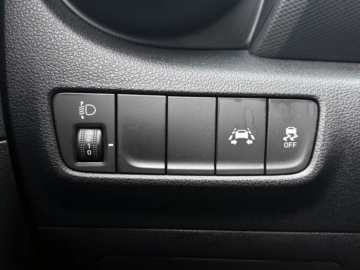 1.0T Drive,NL Auto,Trekhaak,Cruise Control,PDC,Bluetooth