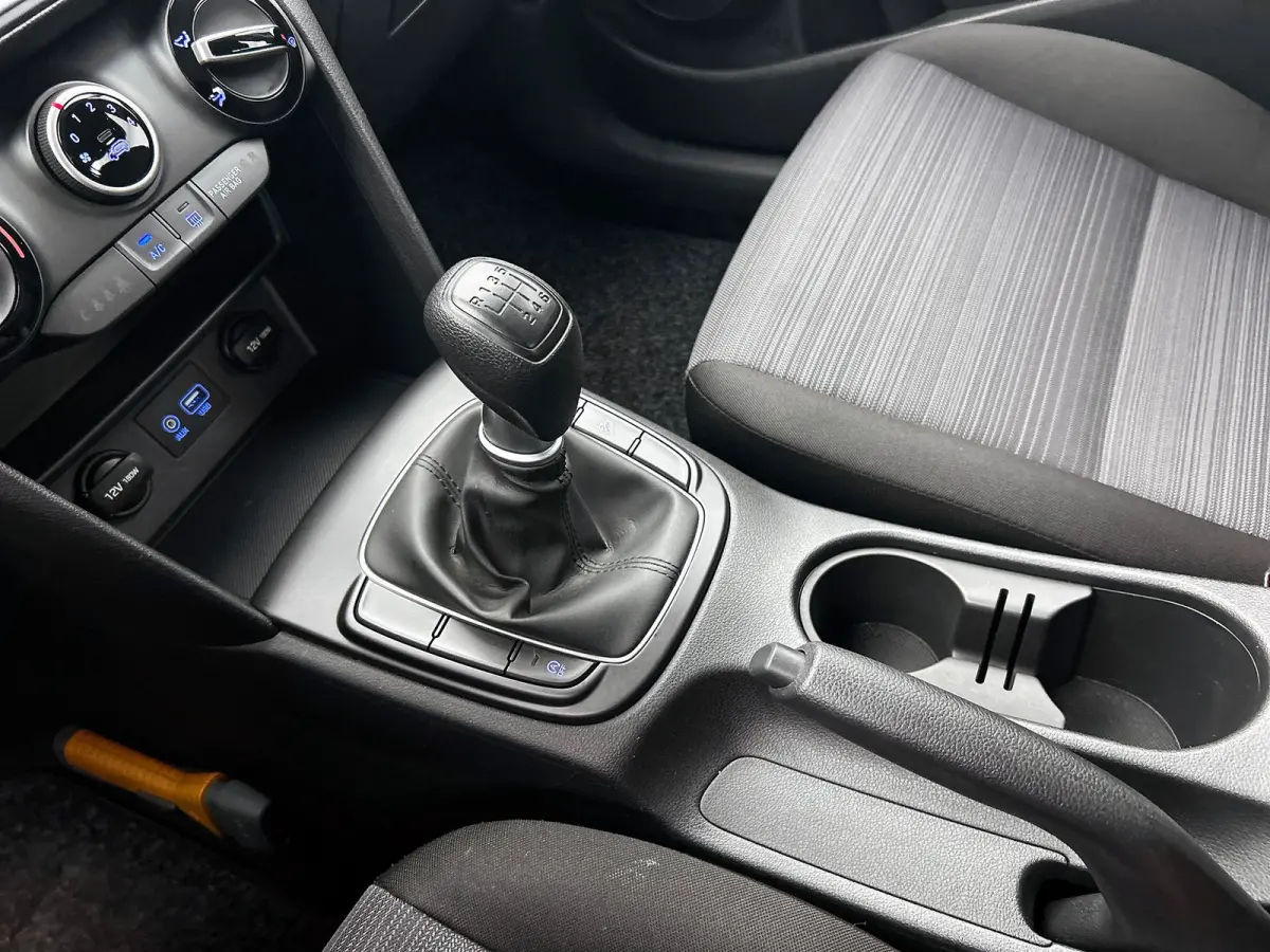 1.0T Drive,NL Auto,Trekhaak,Cruise Control,PDC,Bluetooth