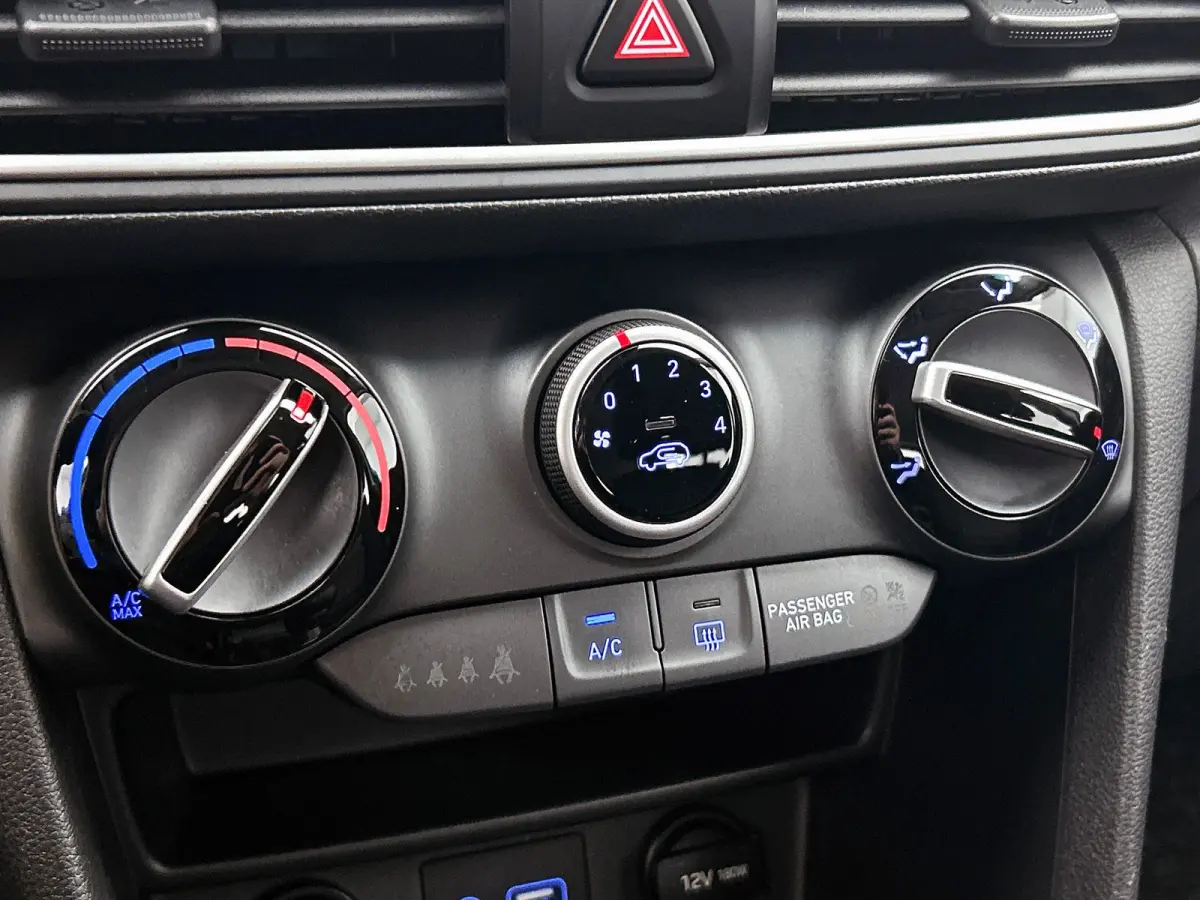 1.0T Drive,NL Auto,Trekhaak,Cruise Control,PDC,Bluetooth