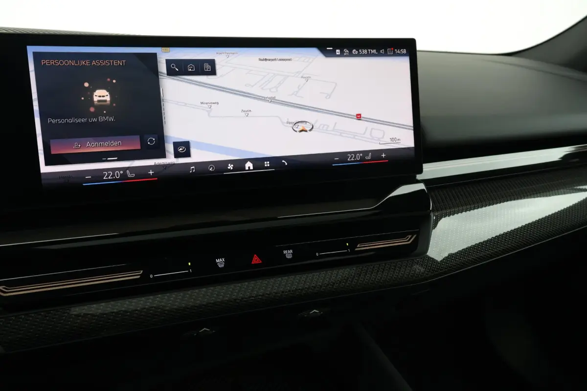 530e | SoH 100% | Sport Pakket pro | Trekhaak | Panorama Dak | Driving Assistant professional | Parking Assistant Plus | Harman Kardon | Verwarmde Voorstoelen |