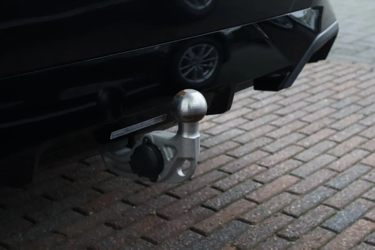530e | SoH 100% | Sport Pakket pro | Trekhaak | Panorama Dak | Driving Assistant professional | Parking Assistant Plus | Harman Kardon | Verwarmde Voorstoelen |