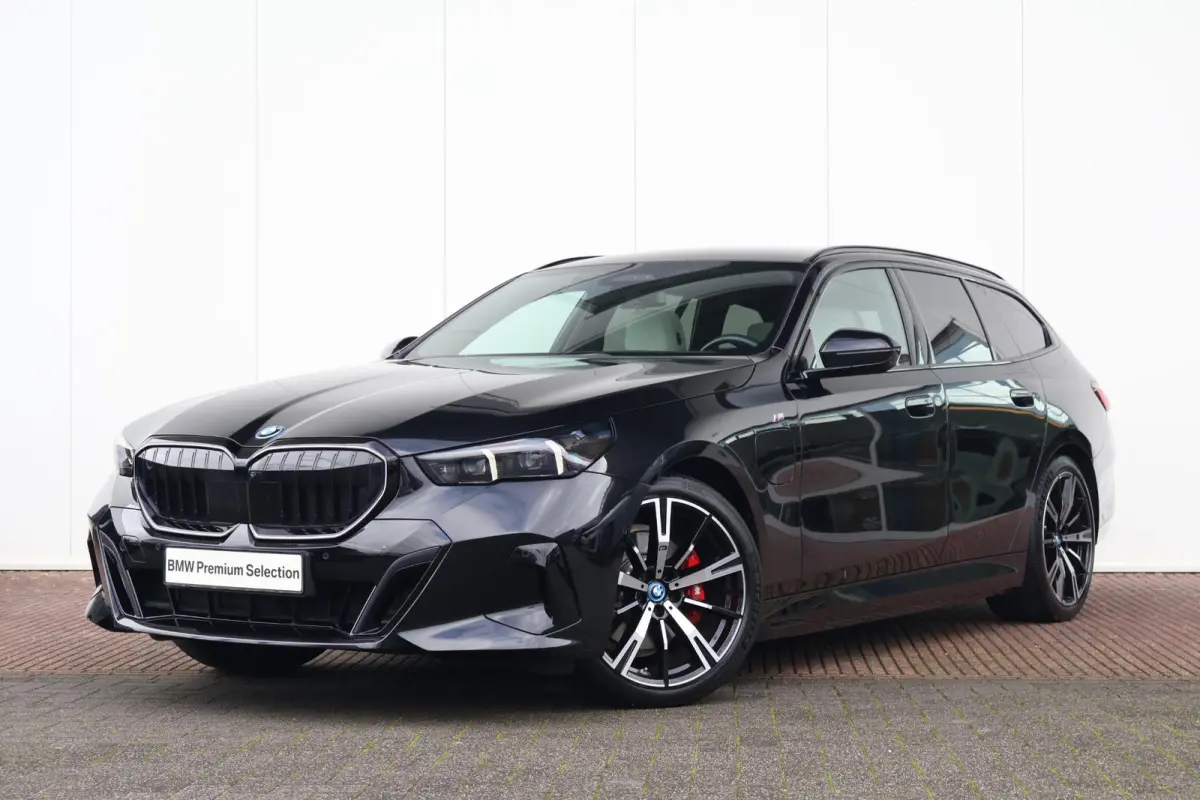 530e | SoH 100% | Sport Pakket pro | Trekhaak | Panorama Dak | Driving Assistant professional | Parking Assistant Plus | Harman Kardon | Verwarmde Voorstoelen |