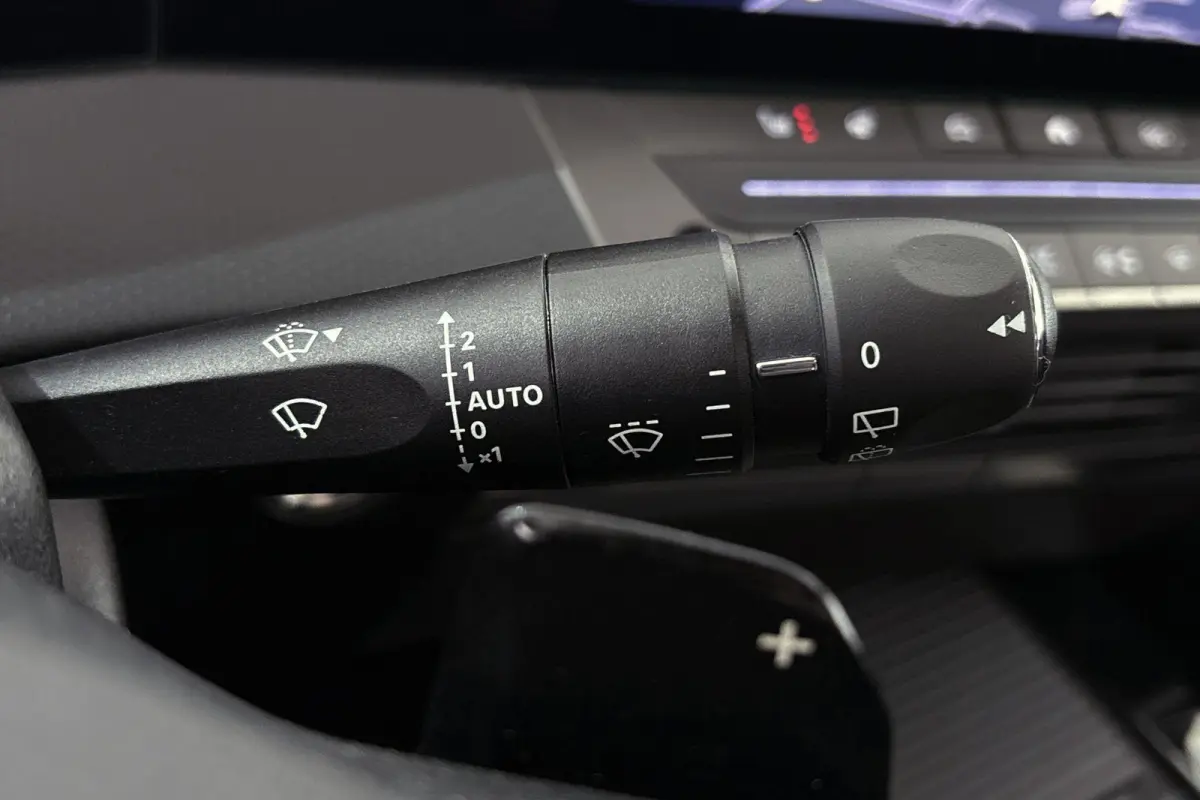 1.6 Hybrid GS Line Pano Stuur-Stoelverwarming 360 Camera Keyless