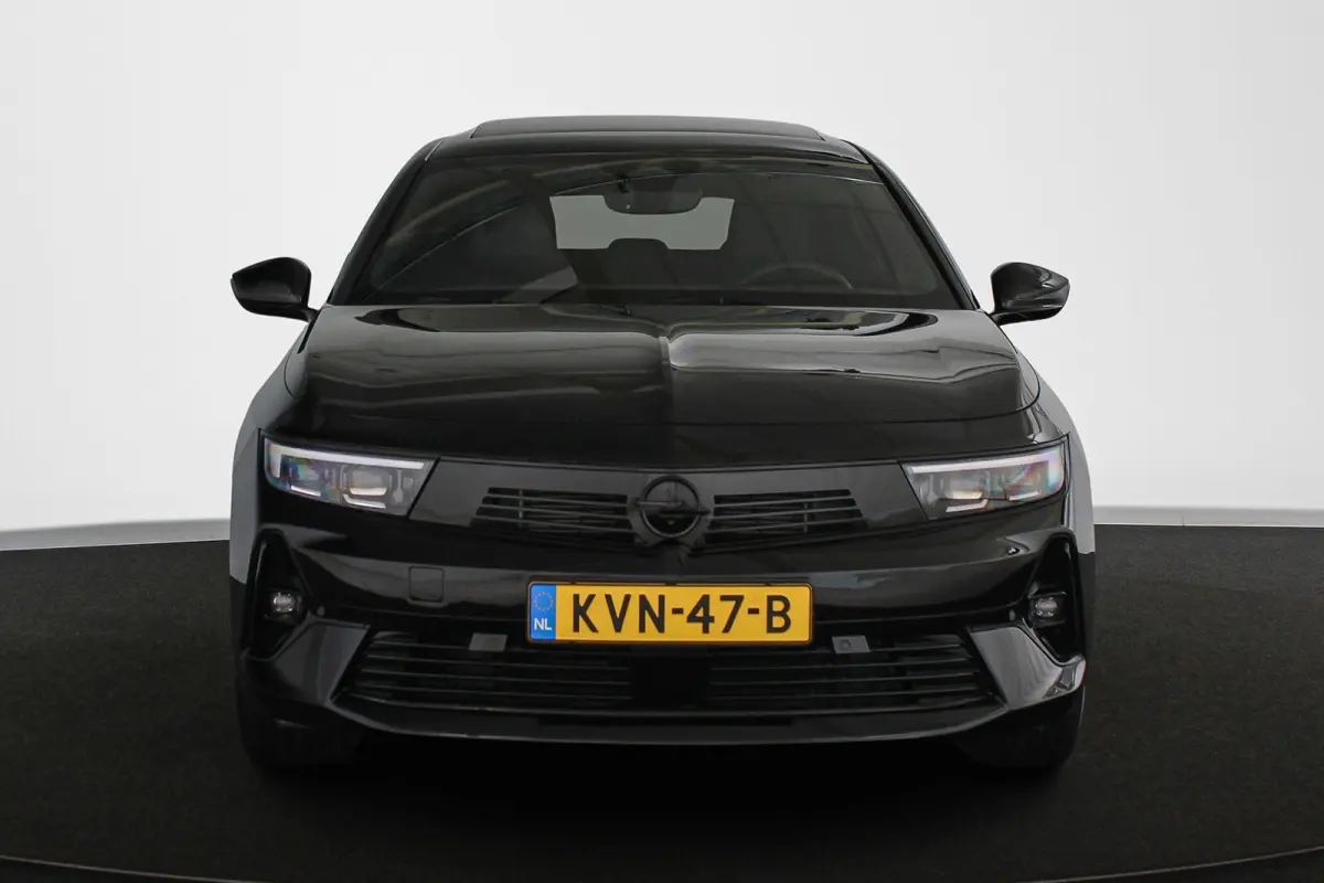 1.6 Hybrid GS Line Pano Stuur-Stoelverwarming 360 Camera Keyless