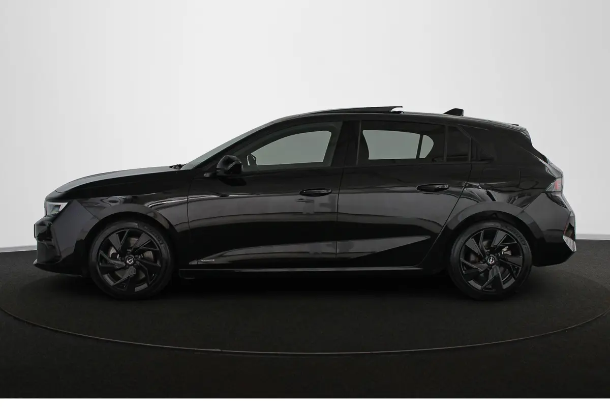 1.6 Hybrid GS Line Pano Stuur-Stoelverwarming 360 Camera Keyless