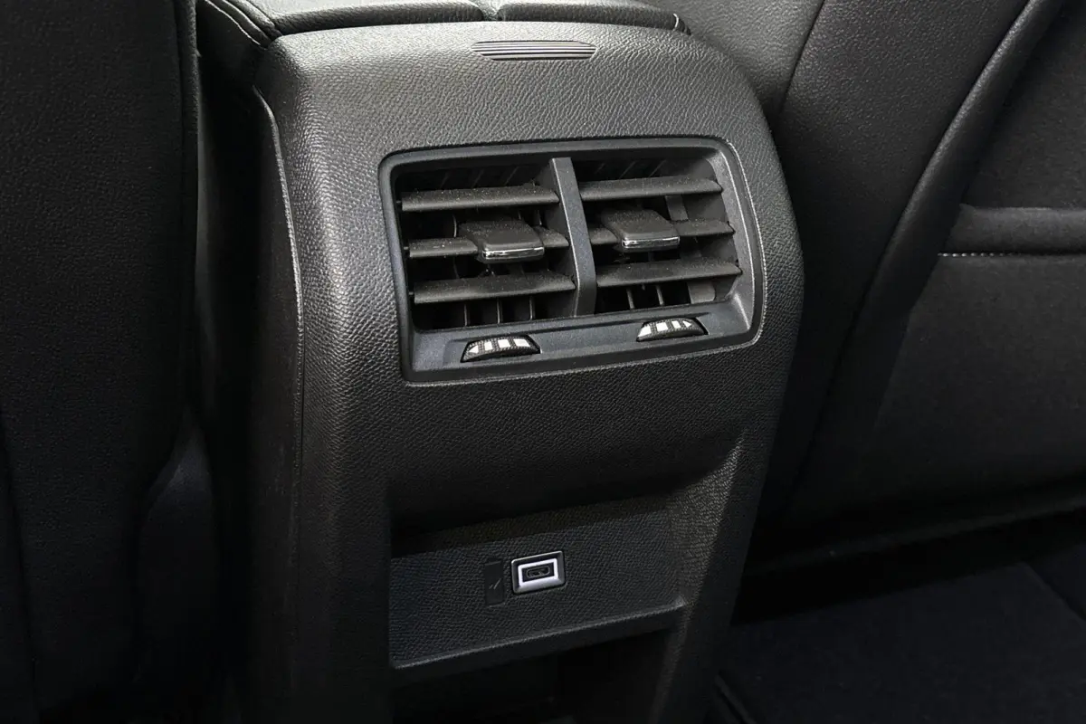 1.6 Hybrid GS Line Pano Stuur-Stoelverwarming 360 Camera Keyless