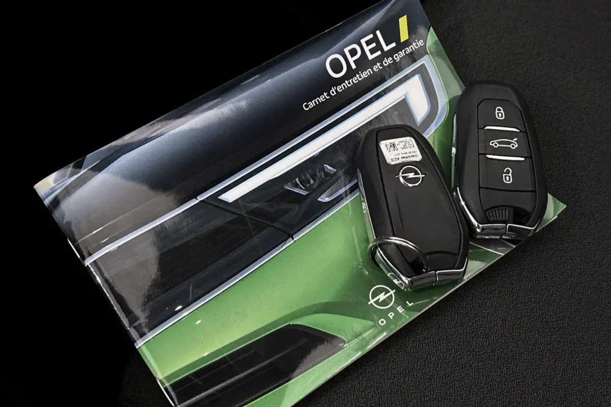 1.6 Hybrid GS Line Pano Stuur-Stoelverwarming 360 Camera Keyless