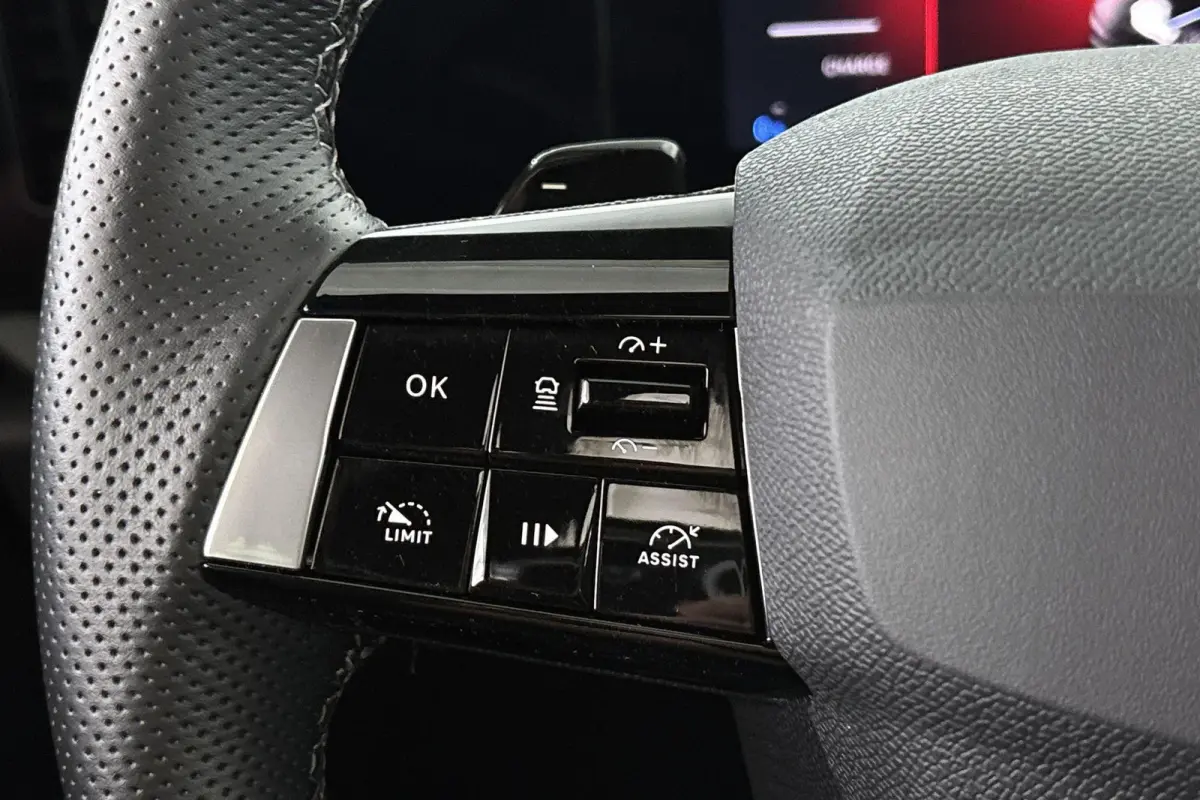 1.6 Hybrid GS Line Pano Stuur-Stoelverwarming 360 Camera Keyless