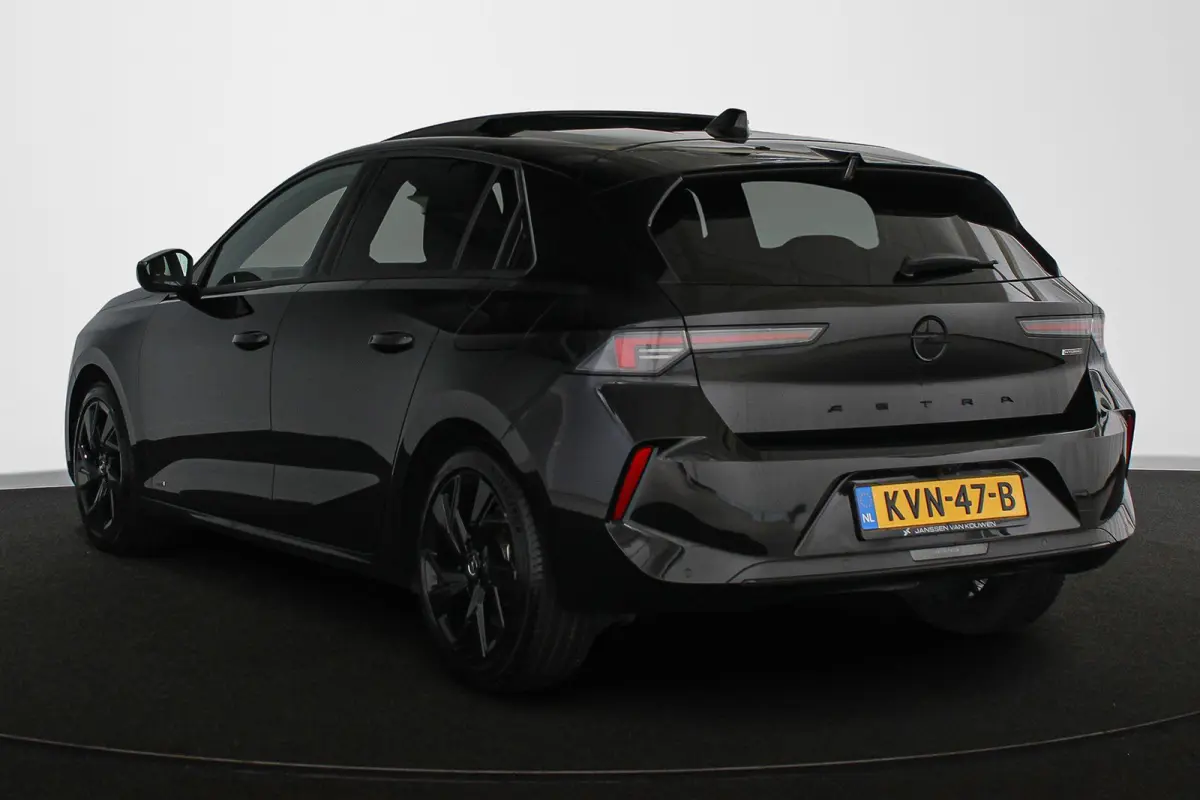 1.6 Hybrid GS Line Pano Stuur-Stoelverwarming 360 Camera Keyless