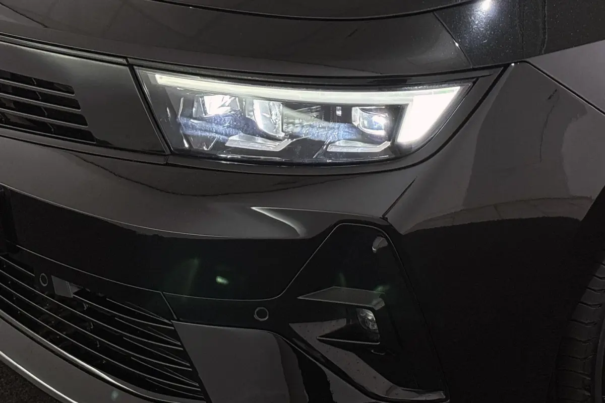 1.6 Hybrid GS Line Pano Stuur-Stoelverwarming 360 Camera Keyless