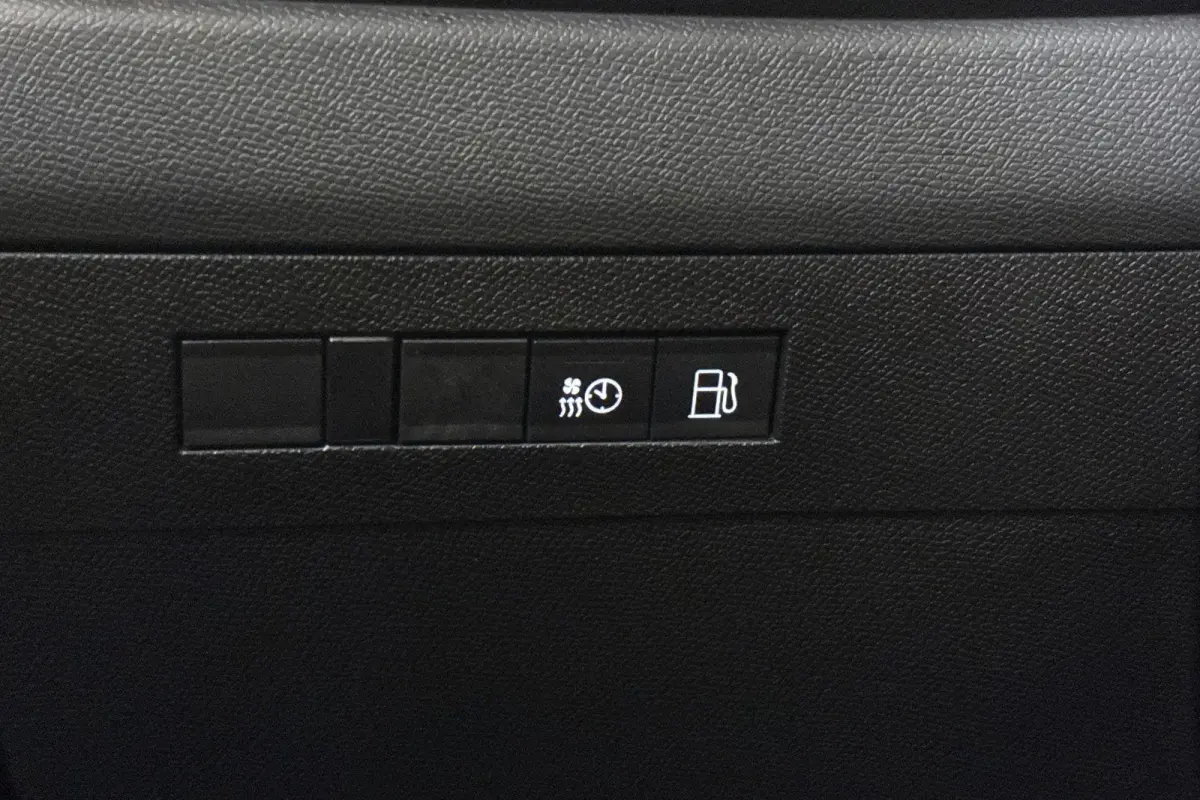 1.6 Hybrid GS Line Pano Stuur-Stoelverwarming 360 Camera Keyless