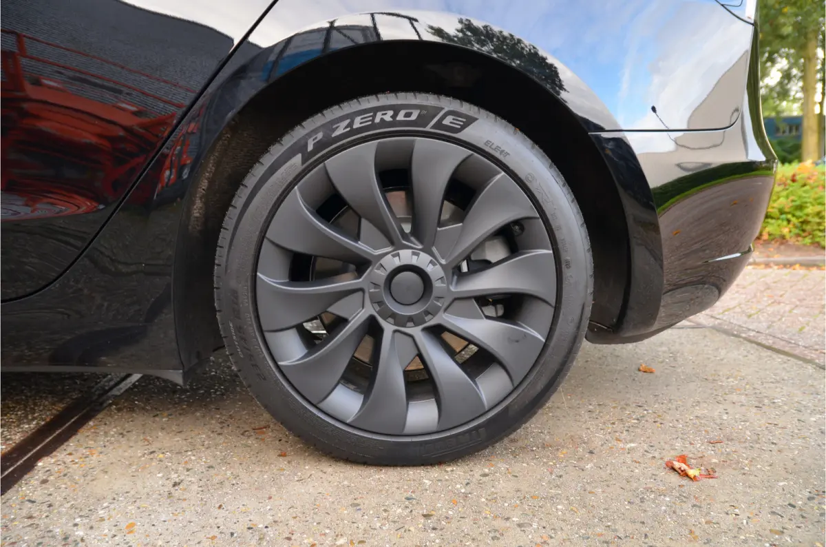 Long Range AWD 75 kWh AutoPilot3.0 Ryzen, Performance Boost, garagedeur opener!