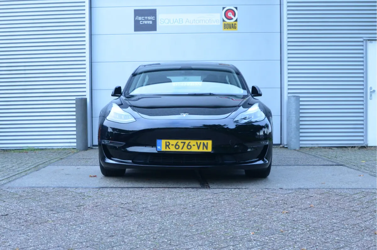 Long Range AWD 75 kWh AutoPilot3.0 Ryzen, Performance Boost, garagedeur opener!