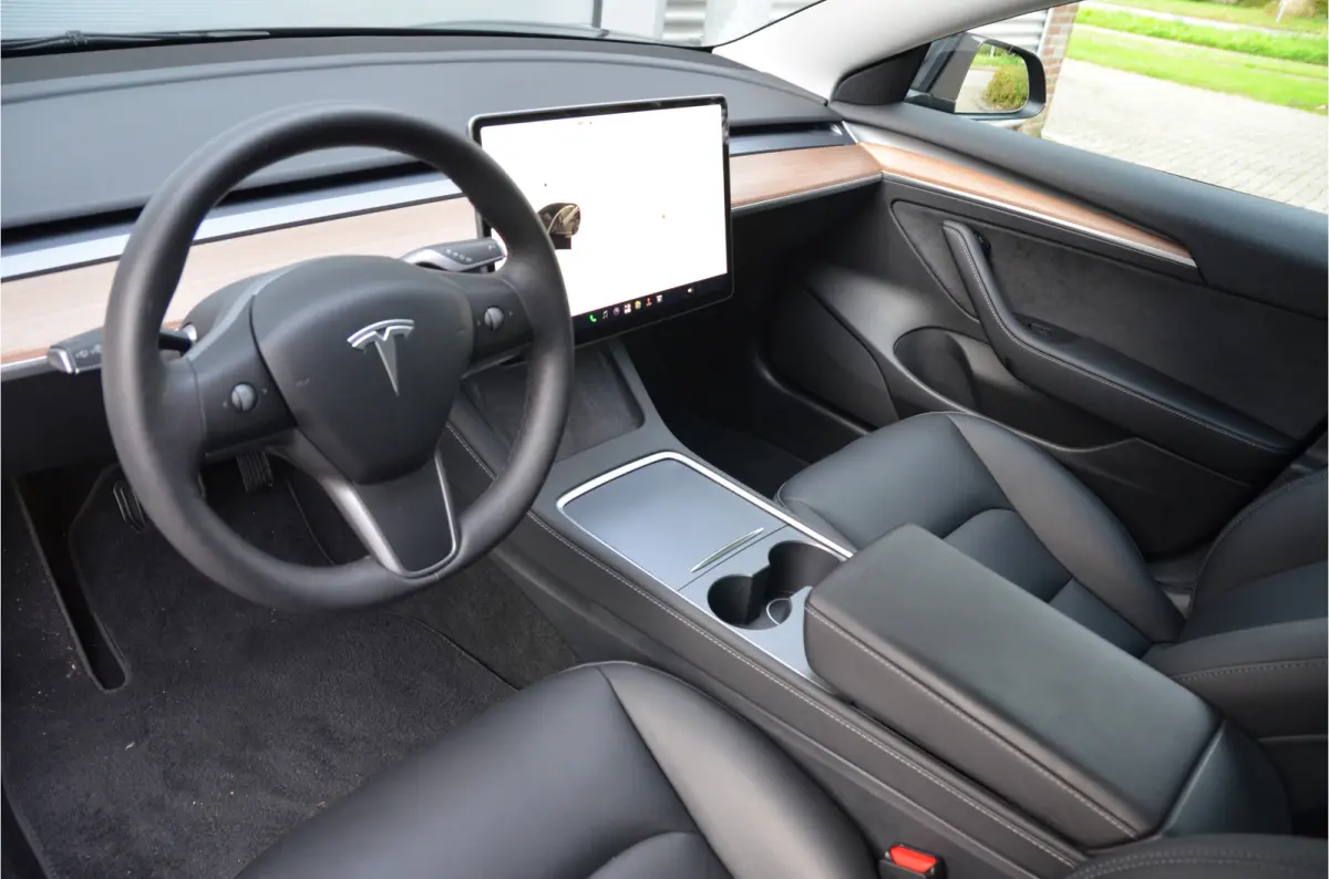 Long Range AWD 75 kWh AutoPilot3.0 Ryzen, Performance Boost, garagedeur opener!